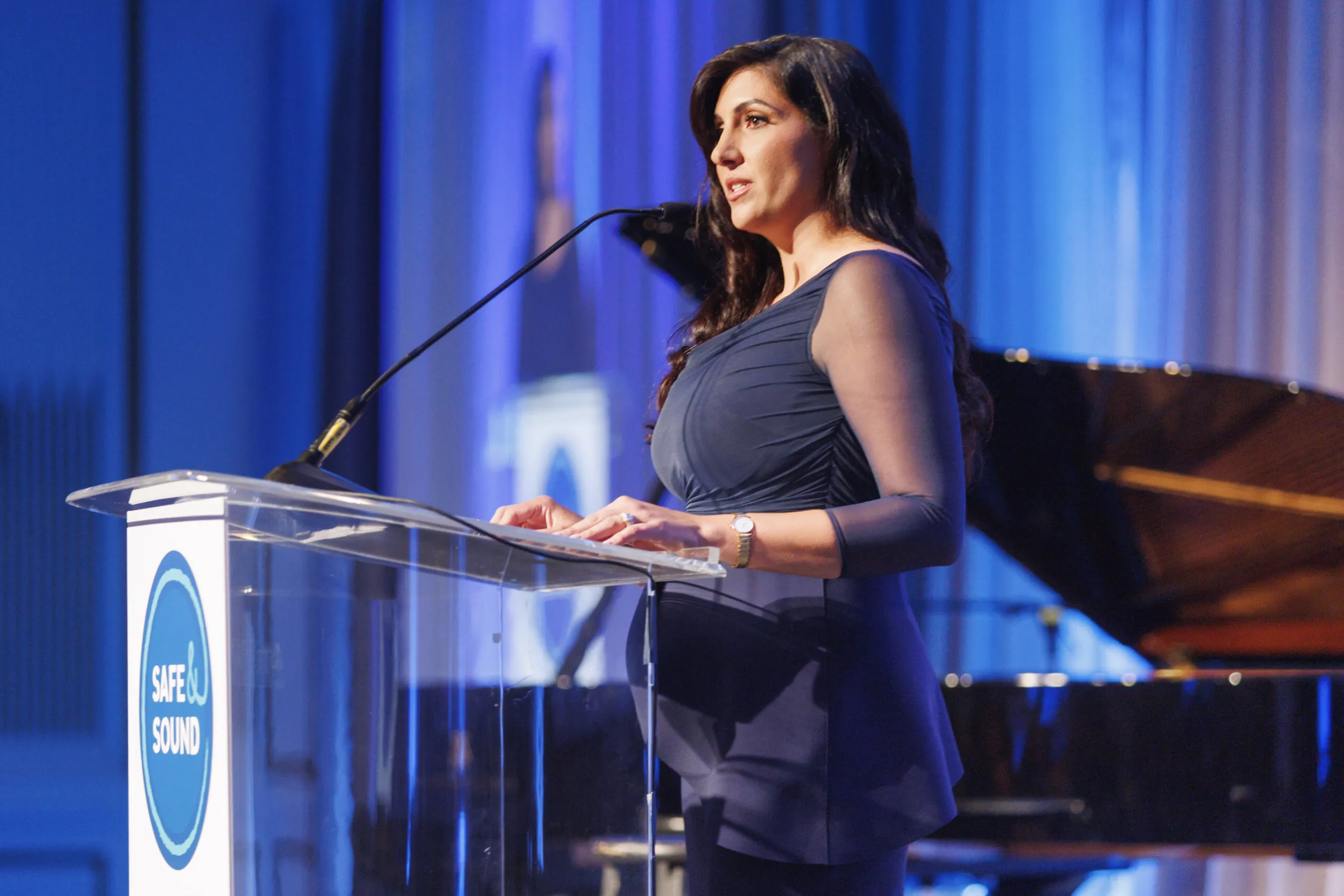 Dr Pegah Faed making her speech